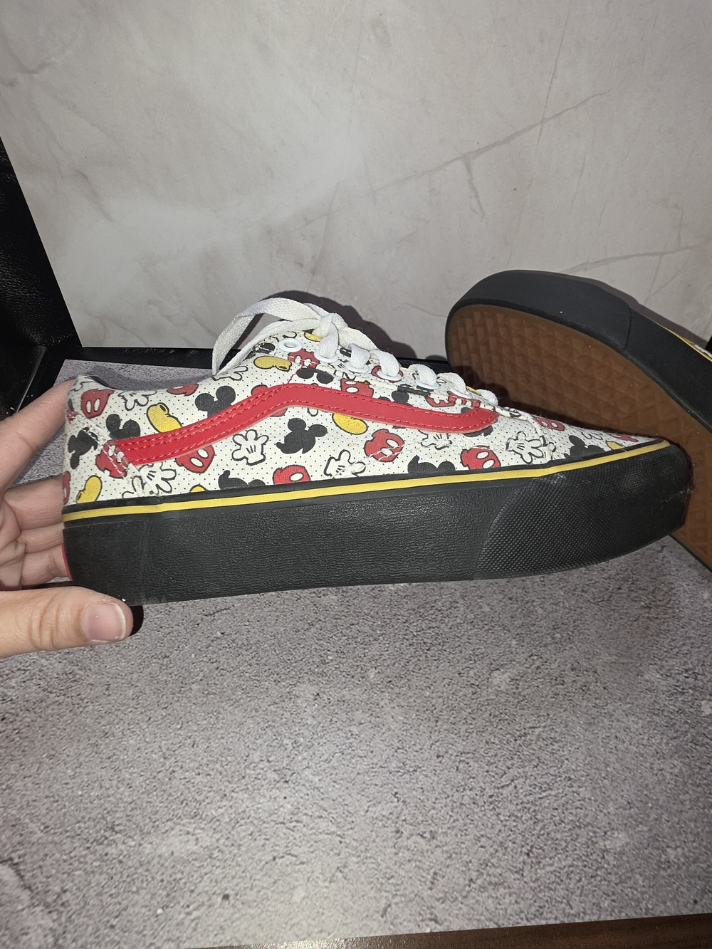 Custom Vans X Disney Womens Sz.8 - Picture 7 of 15